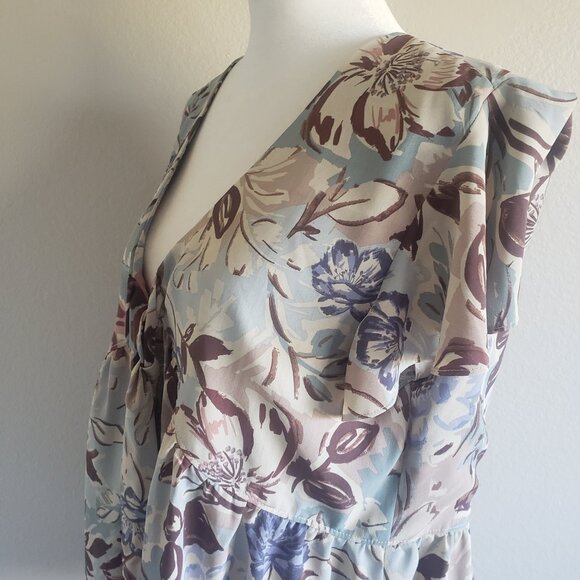 Kylie Paige LA Artsy Floral Babydoll Flutter Sleeve Top Blouse Pastel Size L - Picture 5 of 8